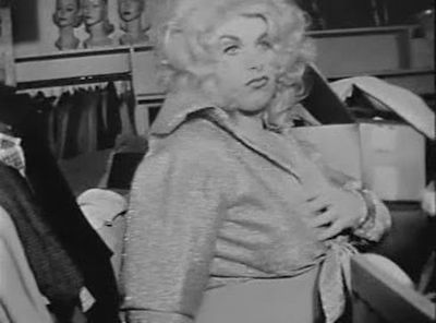 Mondo-Trasho-Divine-dreamlanders-12810763-368-272